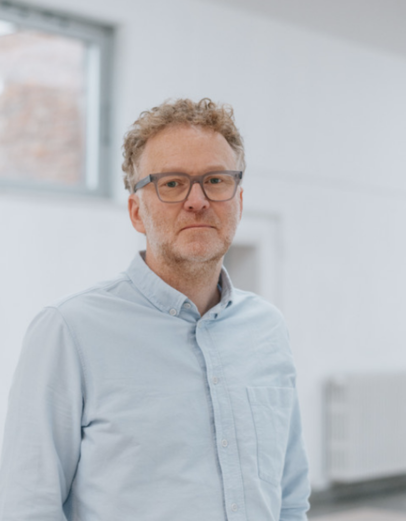 <p>Nathan Coley</p>